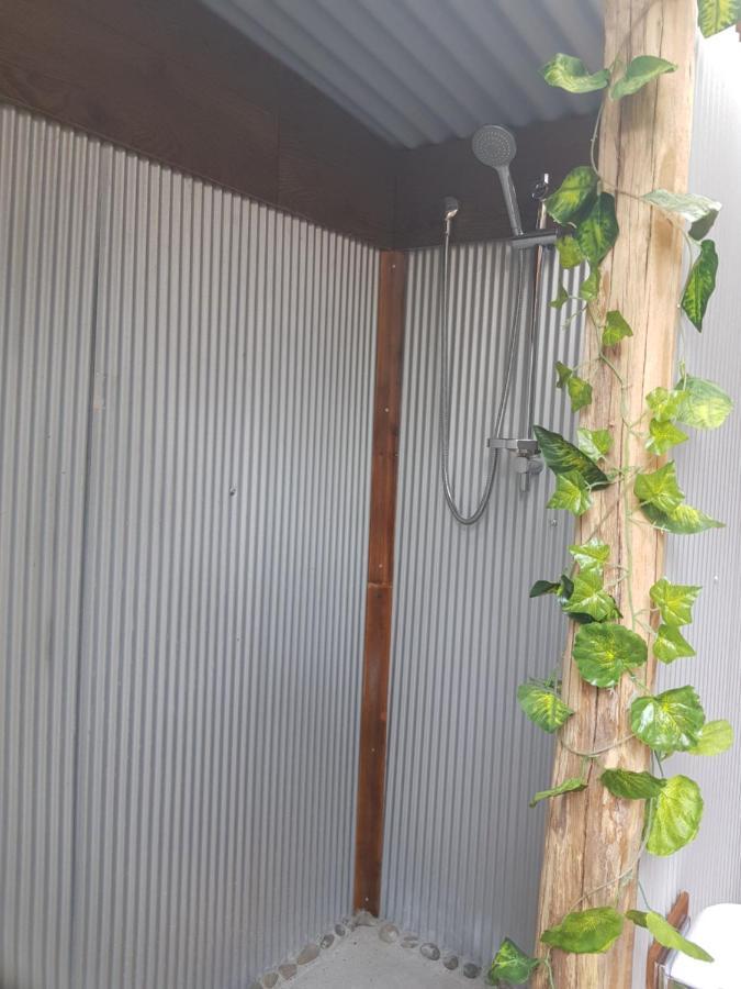 Отель Kerikeri Glamping Экстерьер фото